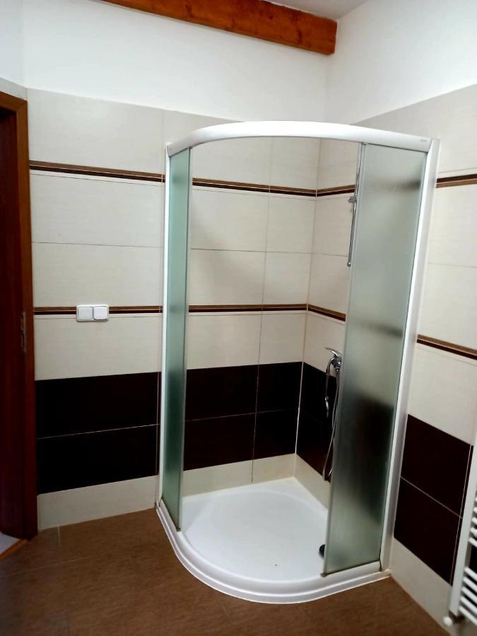 Apartmany Kocanda Jesenice  Extérieur photo