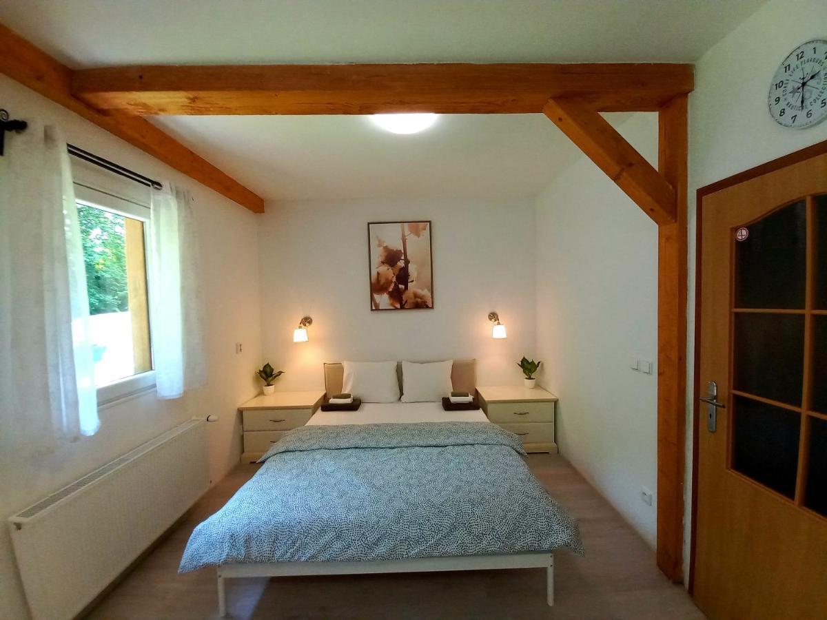 Apartmany Kocanda Jesenice  Extérieur photo