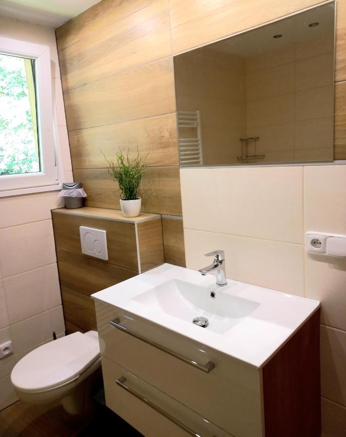 Apartmany Kocanda Jesenice  Extérieur photo