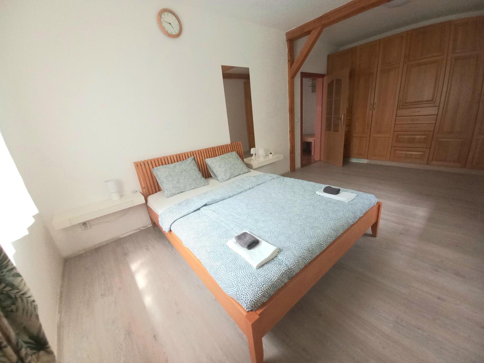Apartmany Kocanda Jesenice  Chambre photo